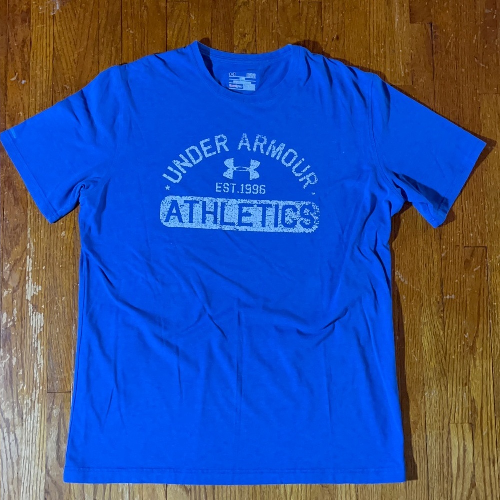 Under Armour Men's Blue Athletics T-Shirt great for any workout!(like new)